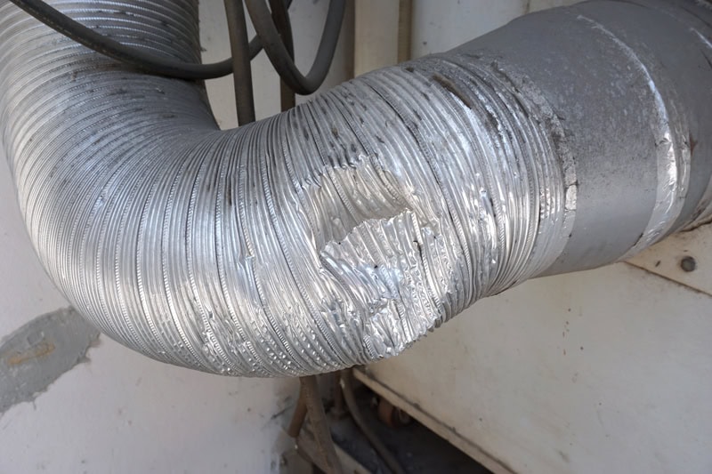 3-Leaky-or-Damaged-Ducts